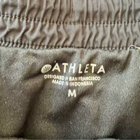 Athleta Mesh Racer Shorts - Picture 3 of 4